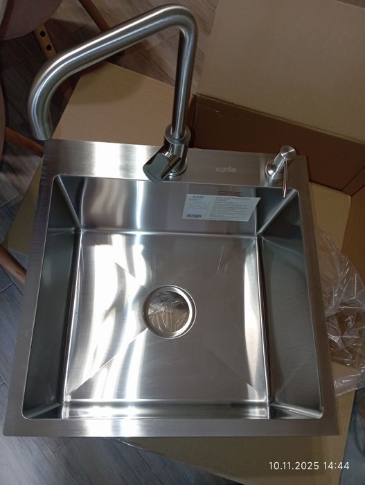 Уцінка.Мийка hand made полірована сталь 50*50