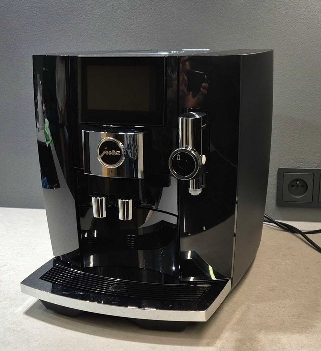 Ekspres JURA J8 Piano Black - na gwarancji do 2027 (1300kaw)