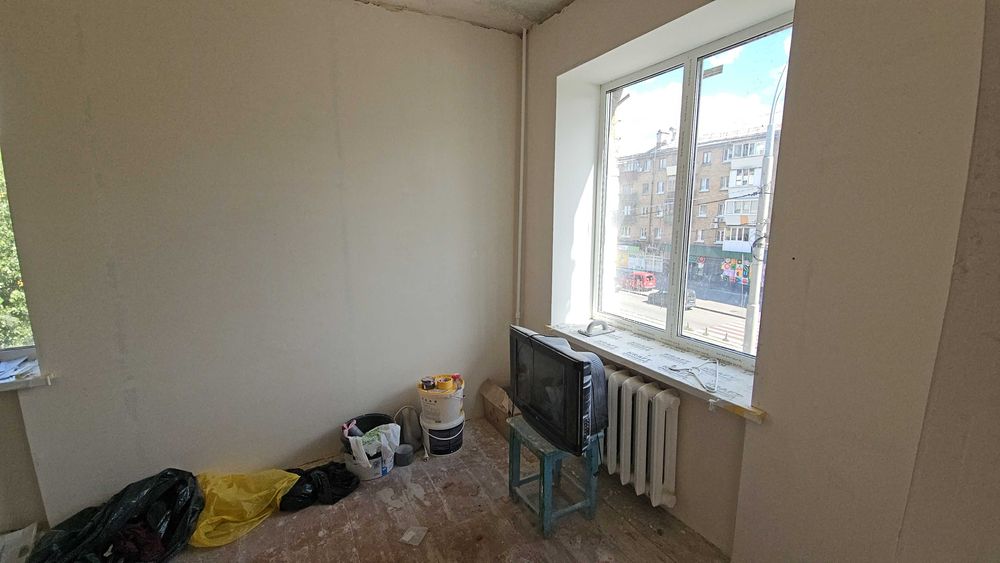 Київ район ДВРЗ вул. Алматинська 89 а. Є ВІДЕООГЛЯД.