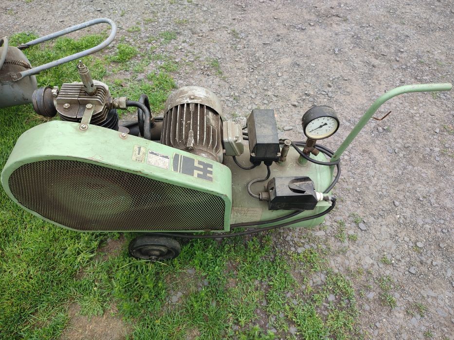 3 Kompresor ddr, sprężarka powietrza VEB. Silnik 2,2 kw