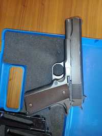 Airsoft cybergun Colt 1911 + 2 mags