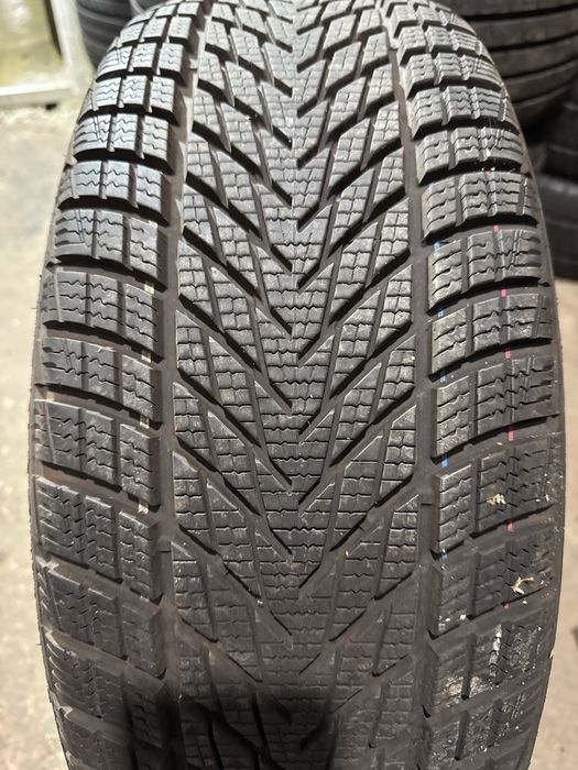 Шина б.у 1 шт 215 55 R17 Goodyear UltraGrip Performance 3 97H 1 шт