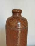 Garrafa antiga de Genebra (gin)