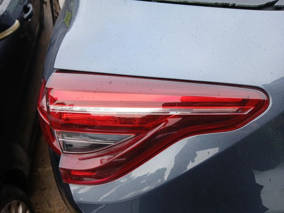 Farolim da mala esquerdo RENAULT Clio V (BF_)