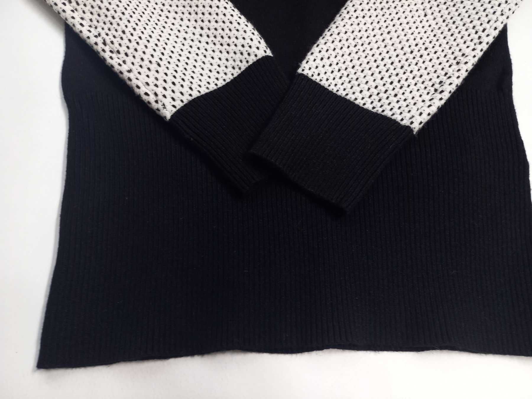 Кофтинка від Karen Millen
