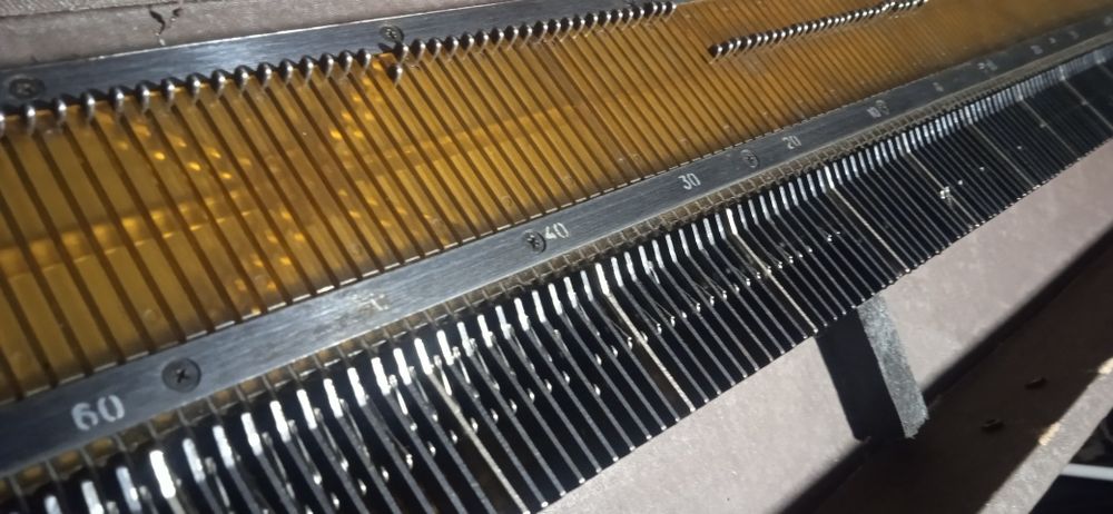 Вязальная машинка ручная