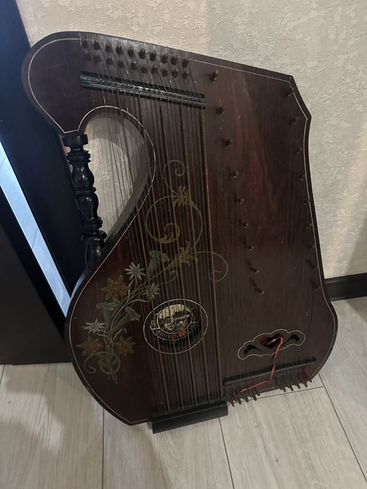 Цитра музичний інструмент