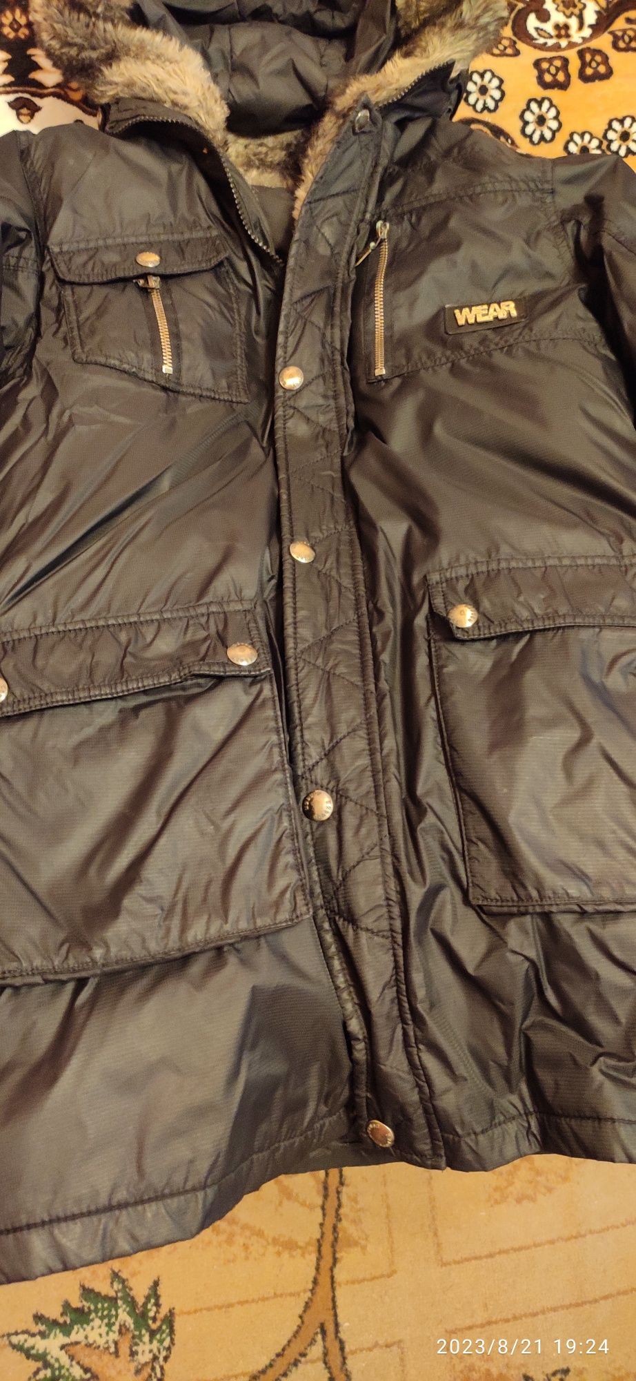 Продам мужская зимняя куртка пуховик