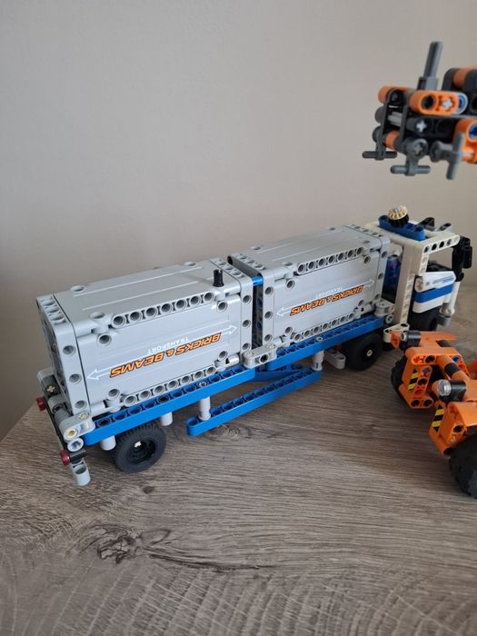 Lego Technic 42062 - ciężarówka z chwytakiem
