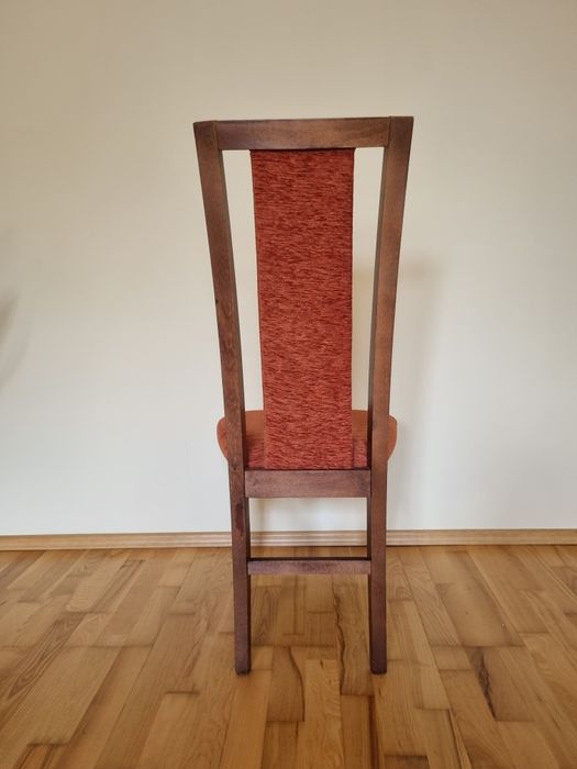 Krzesło drewniane tapicerowane