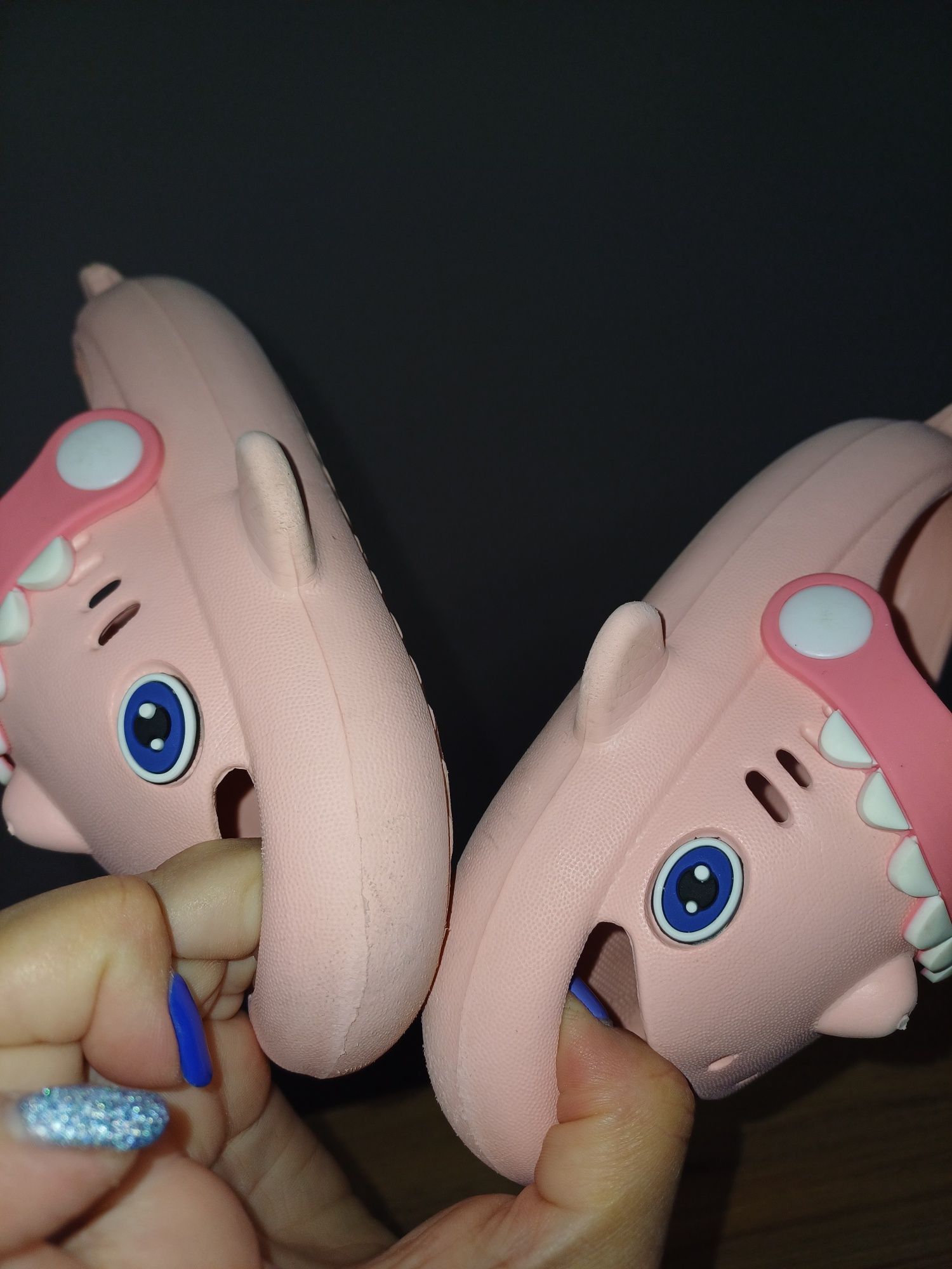 Buty rekinki różowe klapki crocs rozm.24-25 wkla. 14,5cm