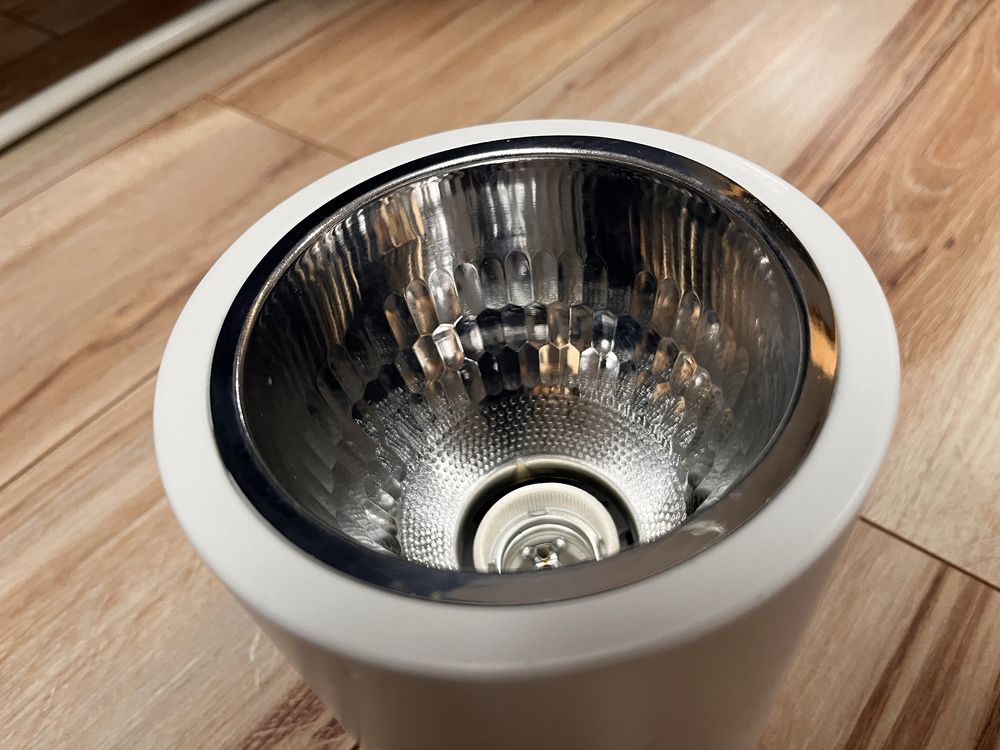 Lampa sufitowa walec.