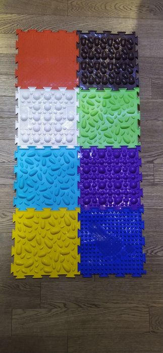 Ортопедичні масажні розвиваючі килимки.Ортопедические массажные коврик