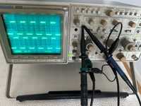 Osciloscópio Tektronix 2232 de 100 MHz