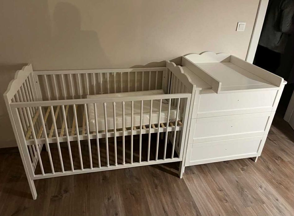 Klupś Oliver – łóżeczko 120×60cm + komoda z przewijakiem + mat. Rucken