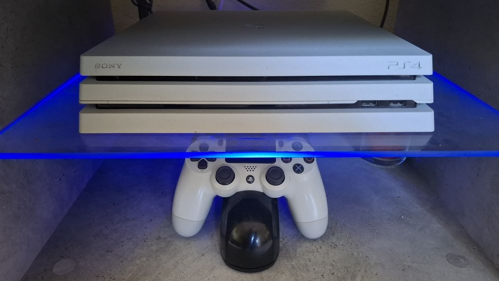 Playstation 4 Pro (leia descrição)