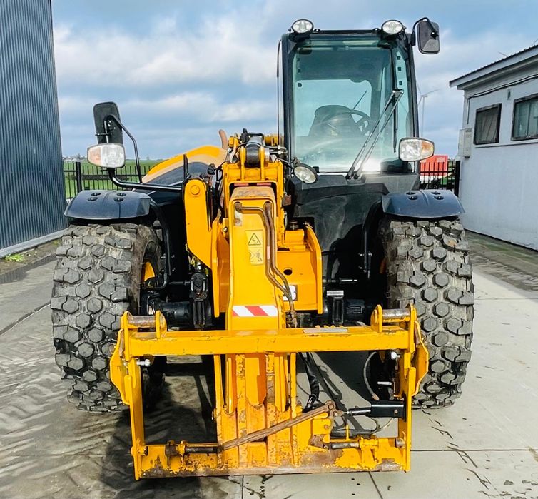 Ładowarka teleskopowa JCB 535-95