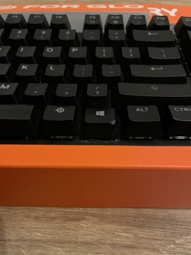 klawiatura steelseries apex pro