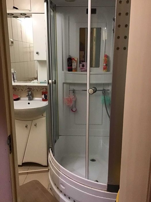 Сдам комнату для девушки на Бочарова/ Добровольского