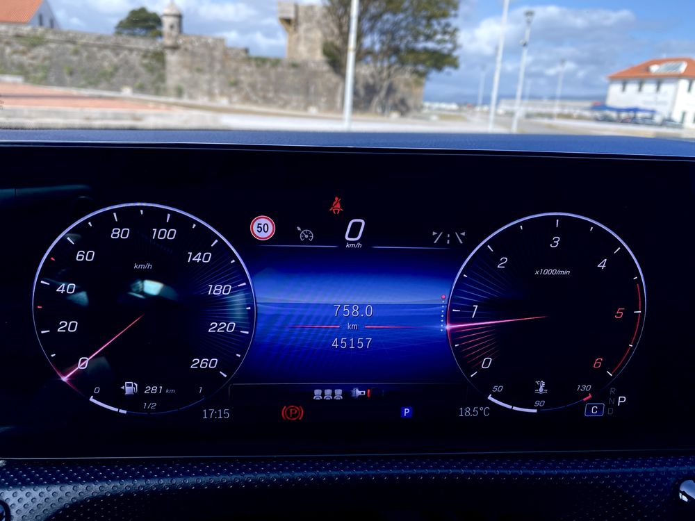 Mercedes A180d AMG-Line com garantia original