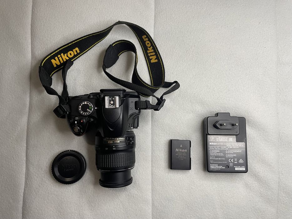 Nikon D3200 + lente 18-55mm + bateria