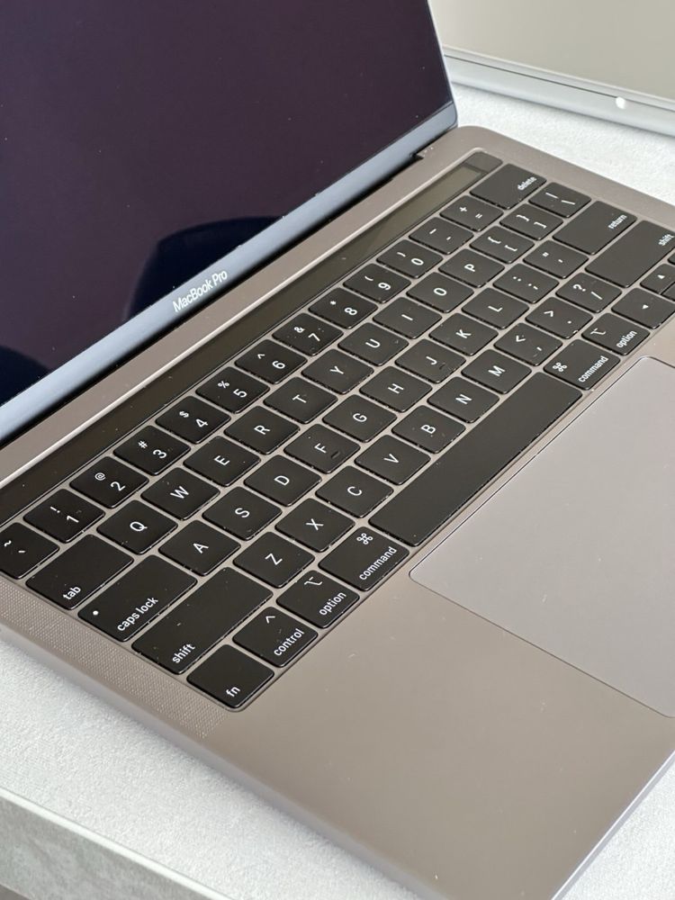 Macbook Pro 13 8/128 A2159 2019 Space Gray Touchbar