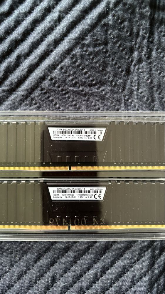 Corsair Vengeance LPX DDR4 2 x 4GB