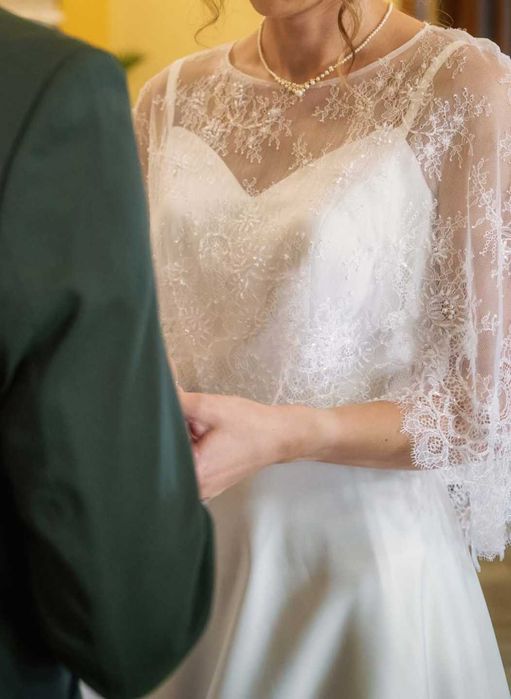 Suknia ślubna z trenem