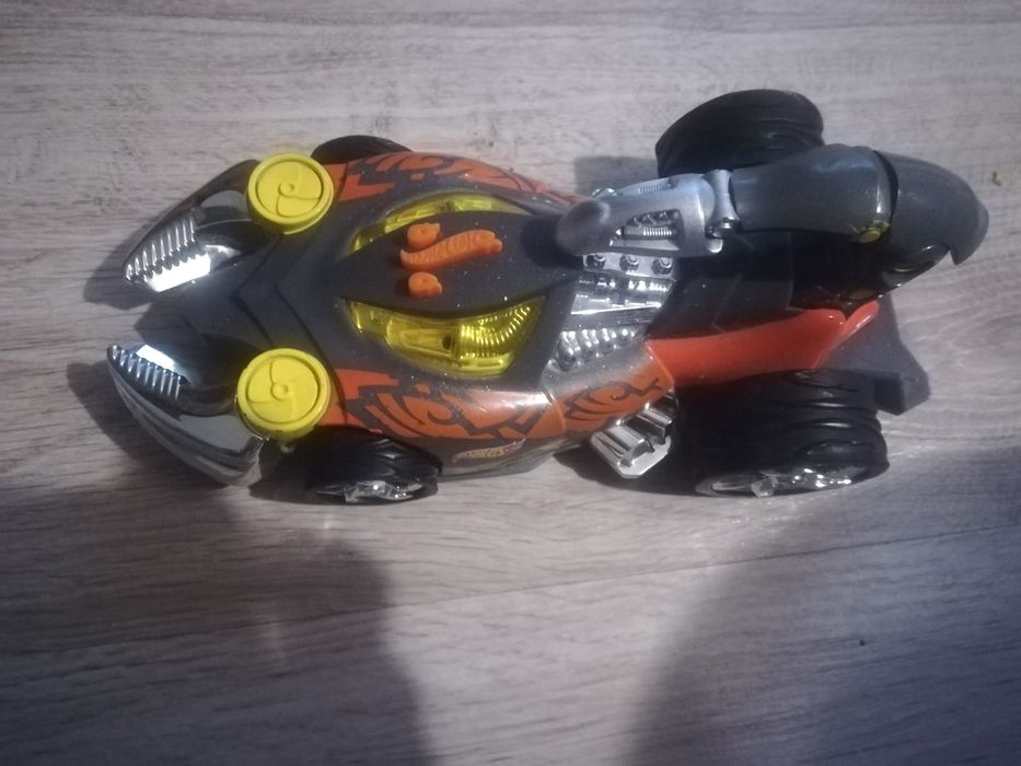 Samochód Hot wheels