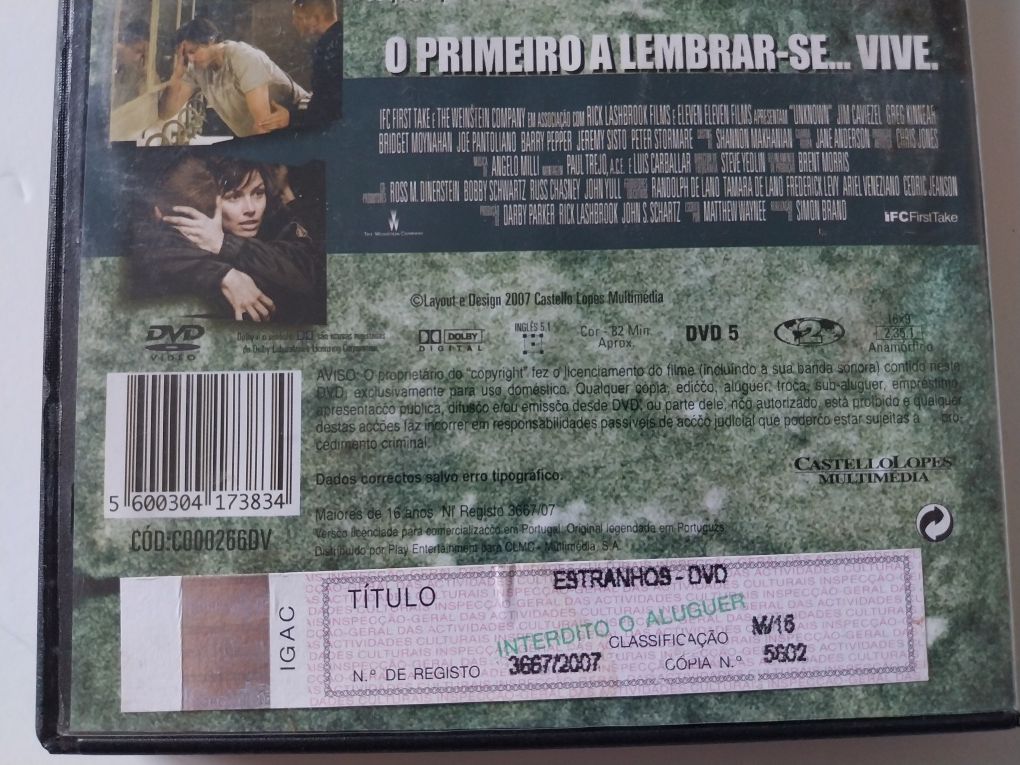 Estranhos ( Unknown ), de Simon Brand