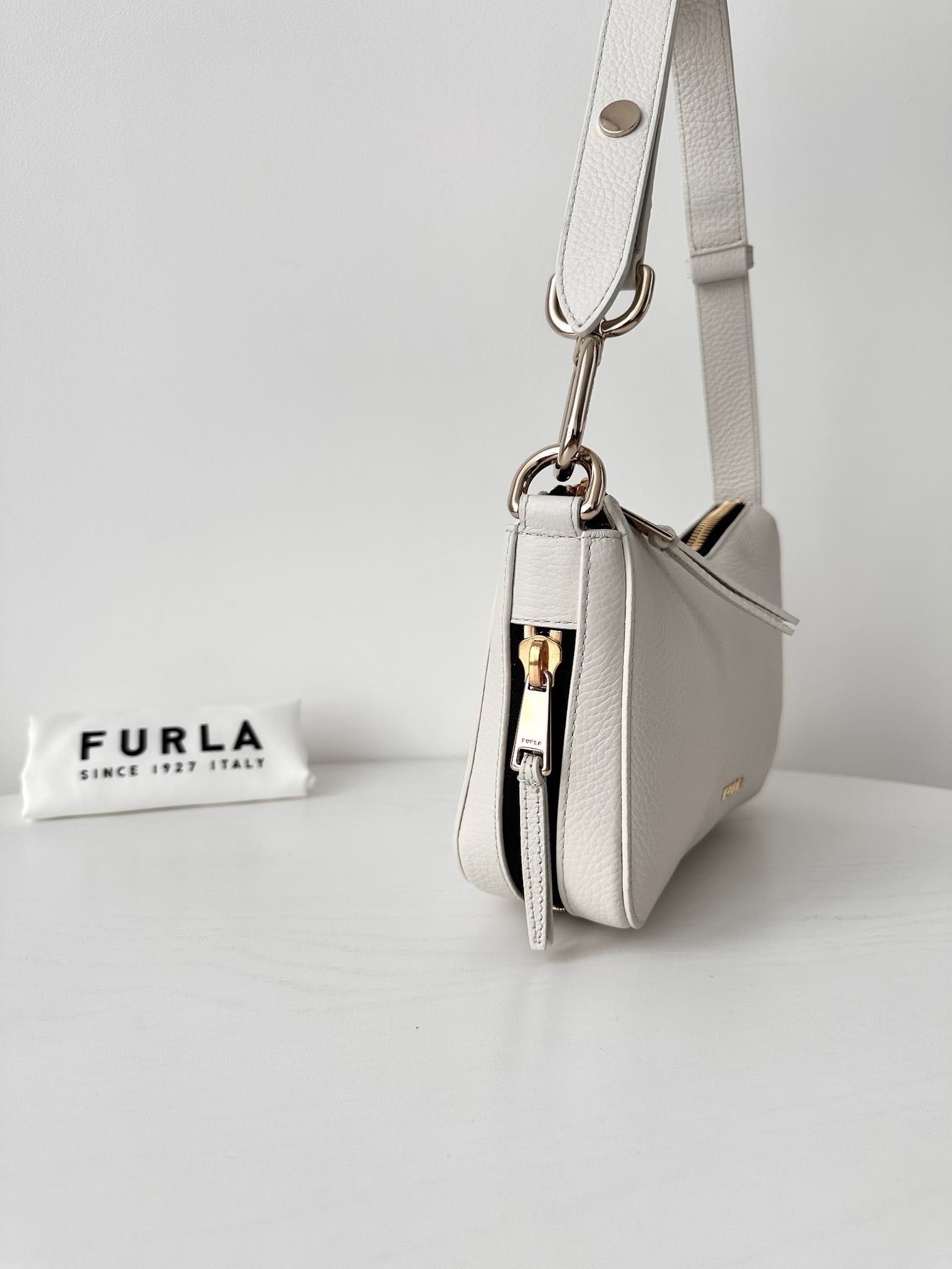 Furla Skye Hobo Жіноча шкіряна сумочка фурла женская кожаная сумка