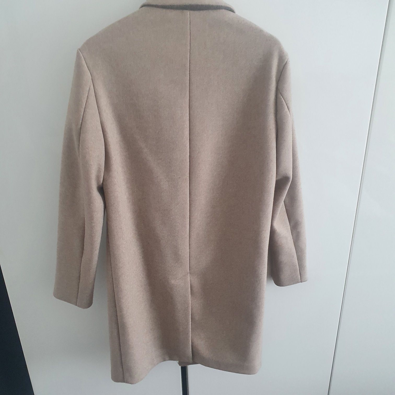 Новое фирменное пальто Zara, размер ХS,980гр