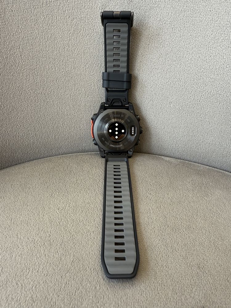 Garmin Fenix 8 47 mm AMOLED Carbon Gray