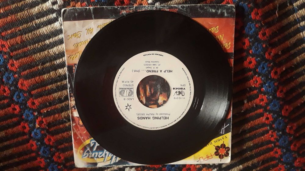 Heping Hands - Help a friend - single vinil - portes incluídos