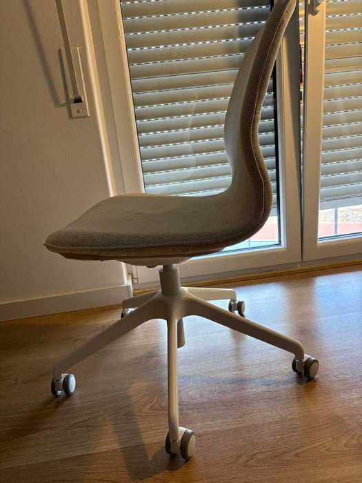 Cadeira LÅNGFJÄLL IKEA p/escritório, Gunnared bege