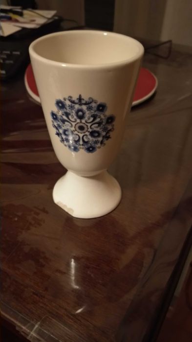 Jarras e castiçal antigos