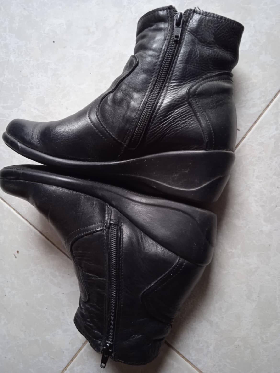 Botas em pele em bom estado Nº36
