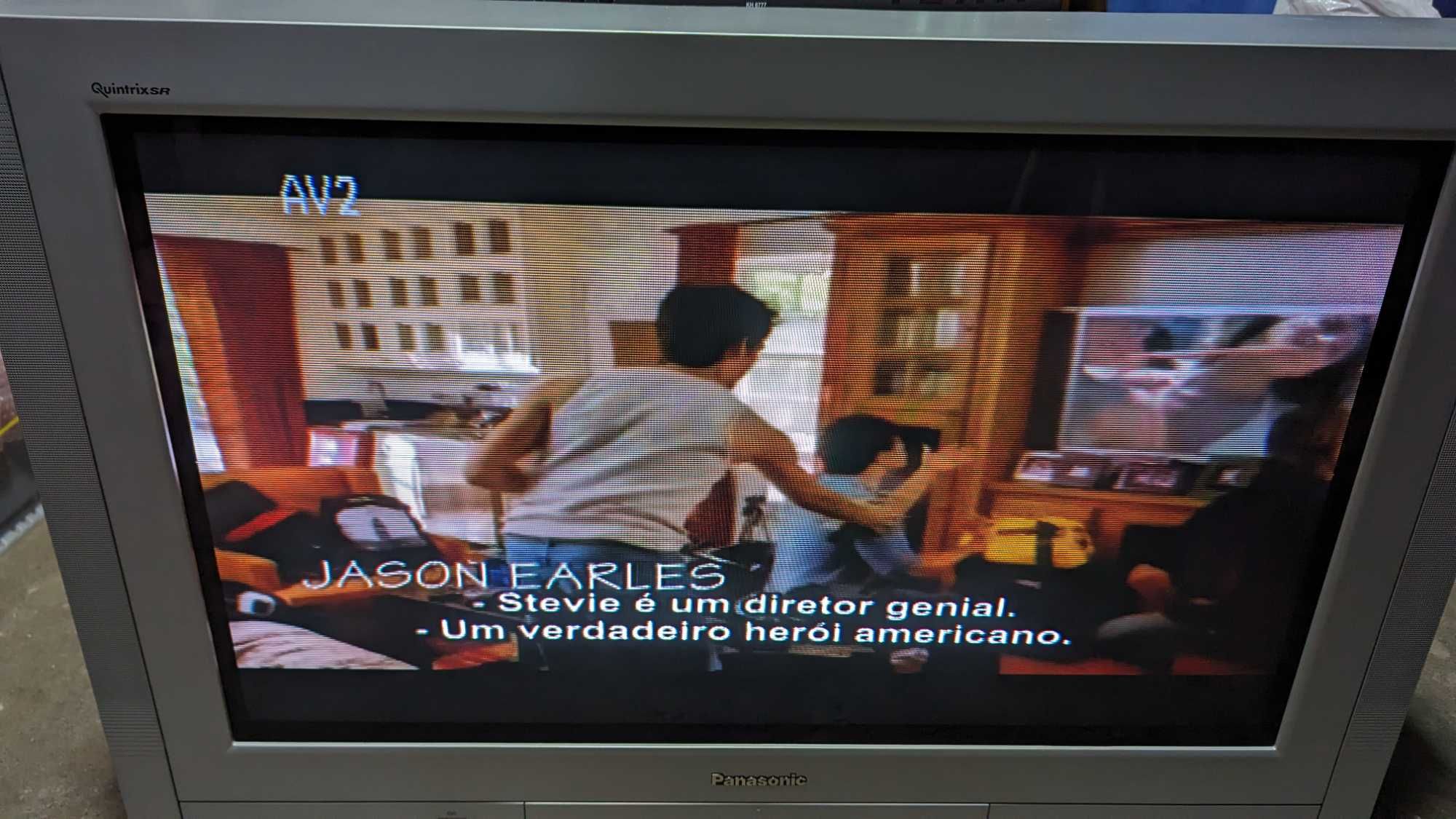 TV CRT Panasonic com ecrã plano de 91 cm 16/9