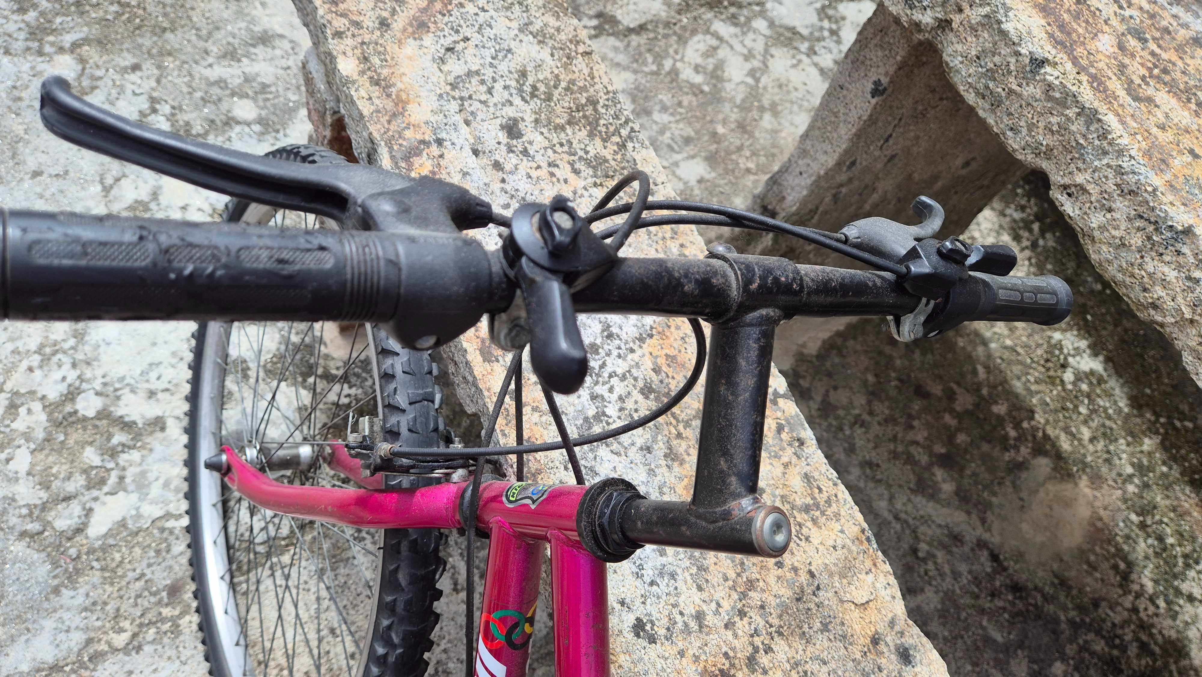 Bicicleta em bom estado geral