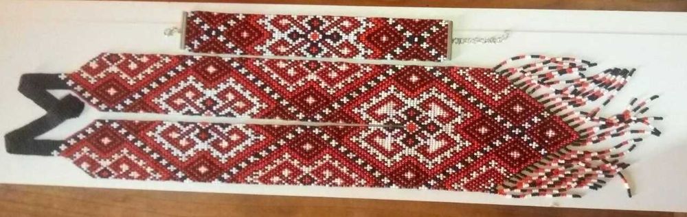 Стильні прикраси з бісеру Бижутерия