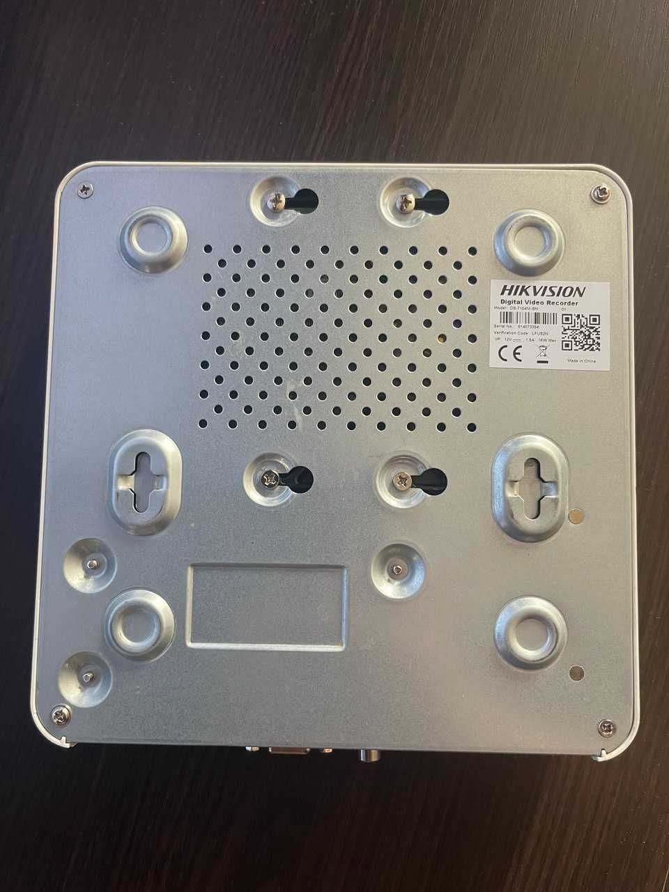 IP Реєстратор Hikvision DS-7104NI-SN + HDD 2.0 TB