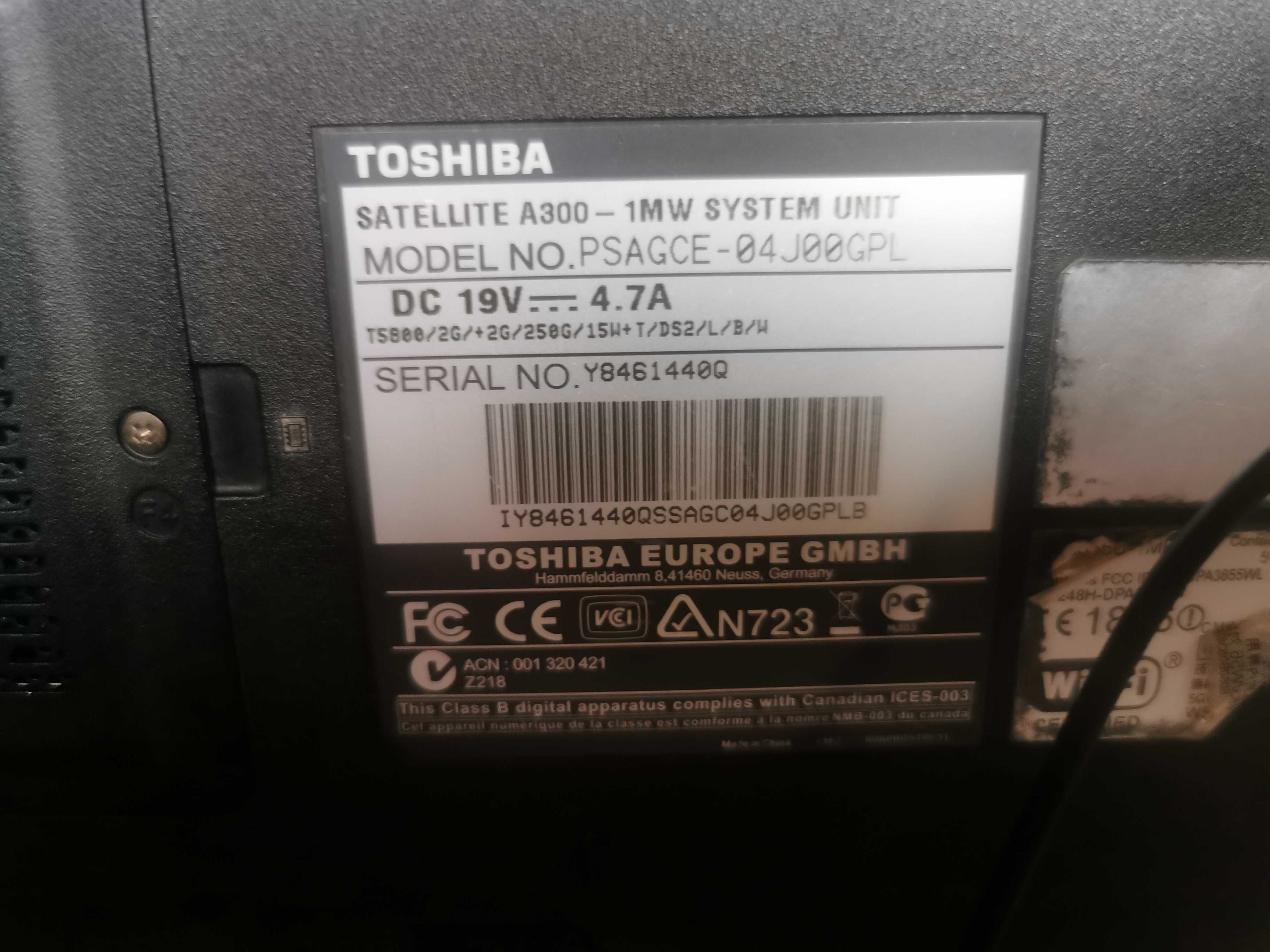 Laptop Toshiba A300-1MW sprawny z zasilaczem