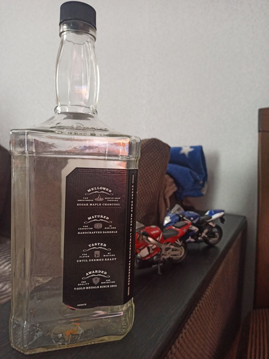 Jack daniels бутылка большая