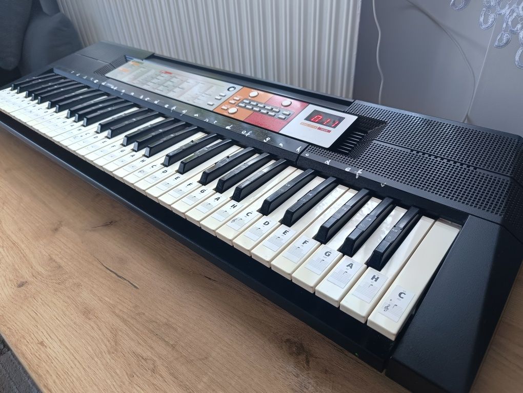 Keyboard Yamaha PSR F50