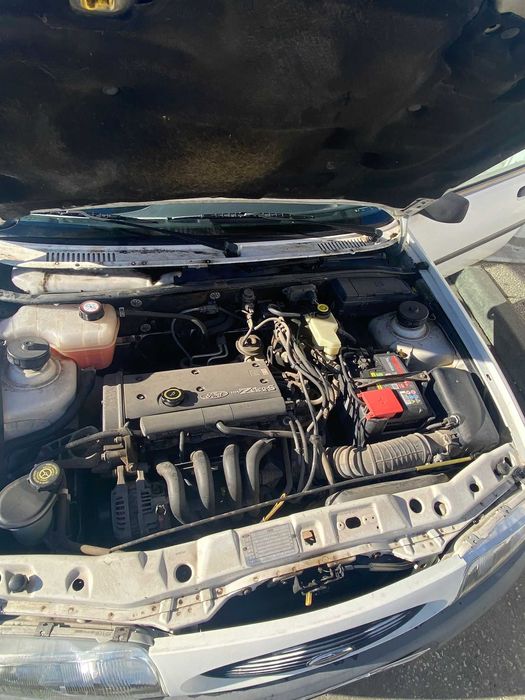 Ford Fiesta 1.25 (JBS) 16V de 1996