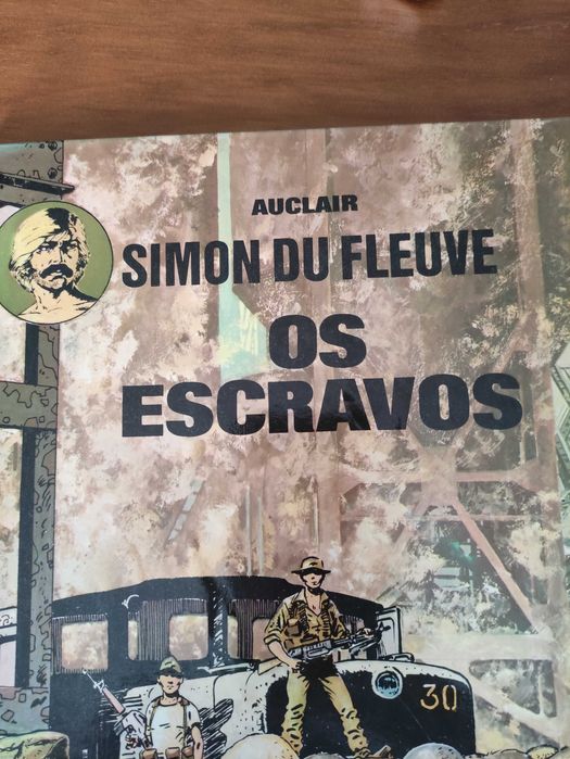 Livro de Banda Desenhada "Os Escravos"