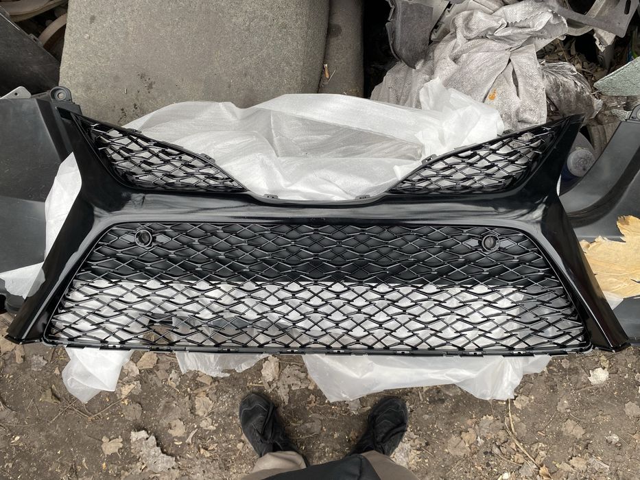 Решетка радиатора toyota camry 17-21 (70) SE/XSE