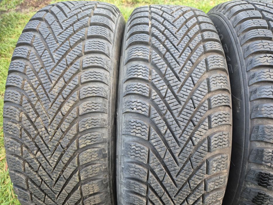 Jak nowe 195/60/15 4x8.50mm dot2319r PIRELLi Winter cinturato