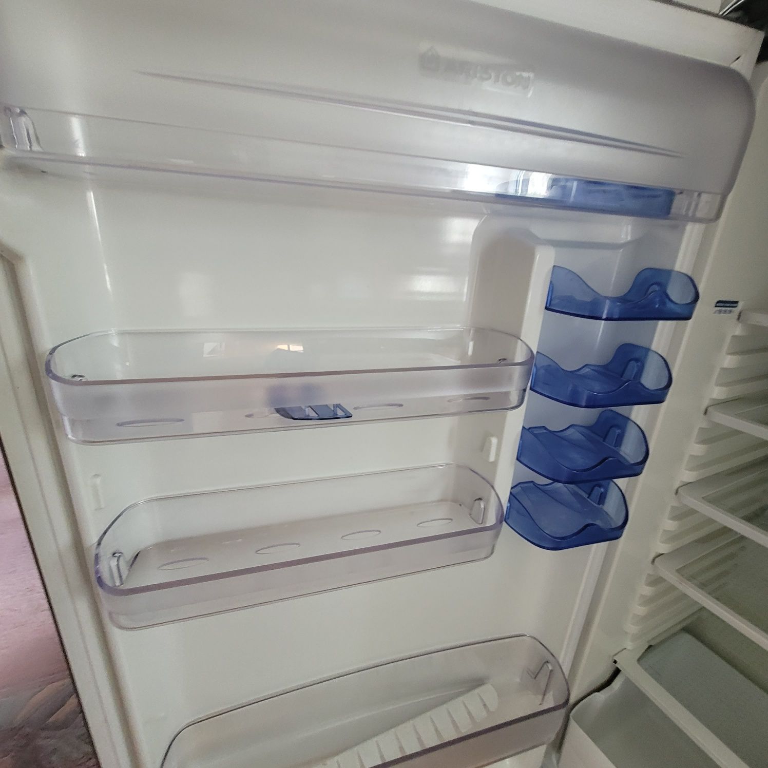 ARISTON xxl olbrzymia lodówka 70cm x 180cm z zamrażalnikiem