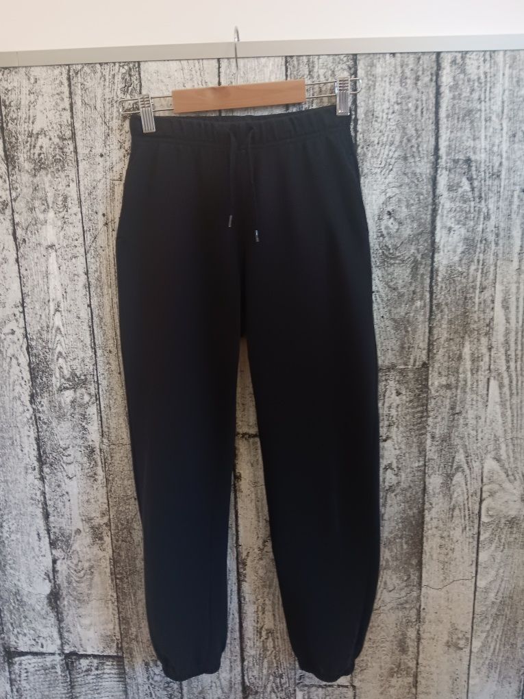 Spodnie dresy 2 szt Zara/H&M 146 cm.